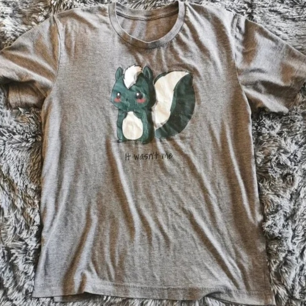 Retro “It Wasn’t Me” Skunk T-Shirt